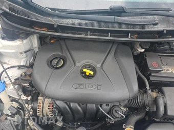 2016 Hyundai Elantra GT Hatchback – miniatura 18