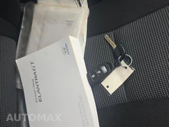 2016 Hyundai Elantra GT Hatchback – miniatura 21