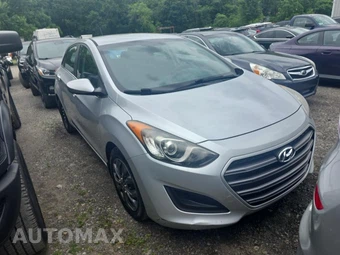 2016 Hyundai Elantra GT Hatchback – miniatura 3