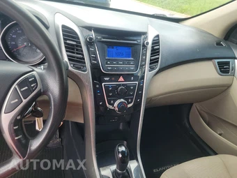 2016 Hyundai Elantra GT Hatchback – miniatura 11