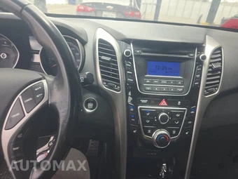 2016 Hyundai Elantra GT Hatchback - miniatura 11