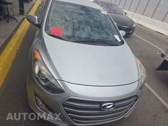 2016 Hyundai Elantra GT Hatchback - miniatura 2
