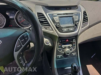 2016 Hyundai Elantra Limited Sedan – miniatura 10