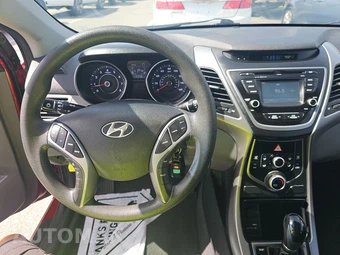 2016 Hyundai Elantra SE Sedan – miniatura 11