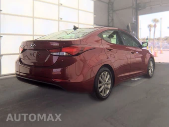 2016 Hyundai Elantra SE Sedan – miniatura 4