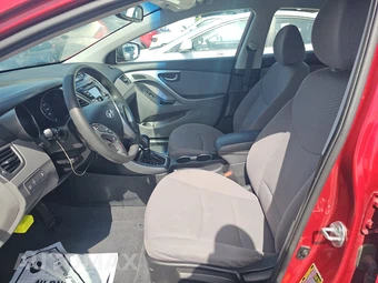 2016 Hyundai Elantra SE Sedan – miniatura 7