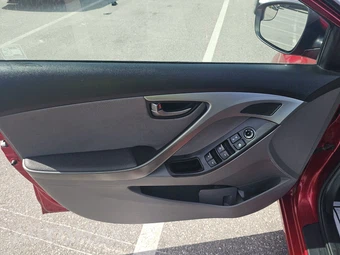 2016 Hyundai Elantra SE Sedan – miniatura 9