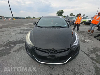 2016 Hyundai Elantra SE Sedan - miniatura 2