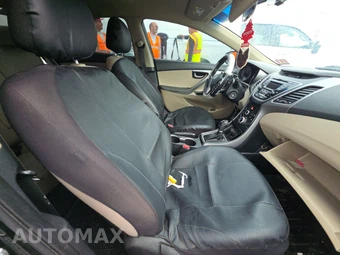 2016 Hyundai Elantra SE Sedan - miniatura 8