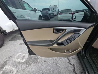2016 Hyundai Elantra SE Sedan - miniatura 9