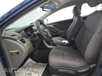 2016 Hyundai Elantra SE Sedan – miniatura 7