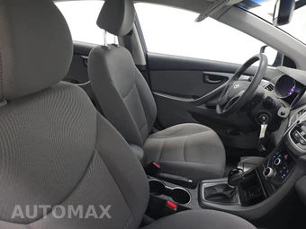 2016 Hyundai Elantra SE Sedan – miniatura 8