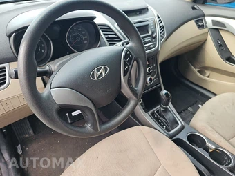 2016 Hyundai Elantra SE Sedan – miniatura 11