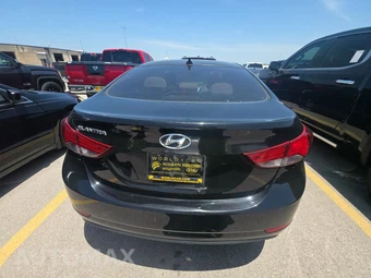 2016 Hyundai Elantra SE Sedan – miniatura 5