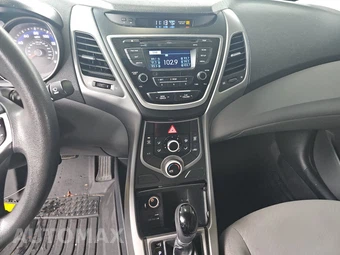 2016 Hyundai Elantra SE Sedan - miniatura 11