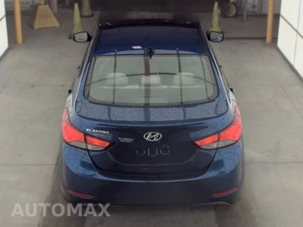 2016 Hyundai Elantra SE Sedan - miniatura 5