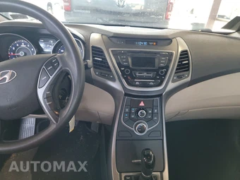 2016 Hyundai Elantra SE Sedan – miniatura 11