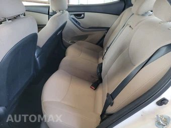 2016 Hyundai Elantra SE Sedan – miniatura 13