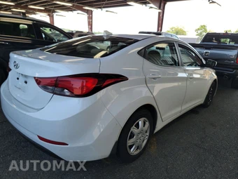 2016 Hyundai Elantra SE Sedan – miniatura 4