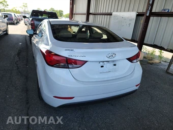 2016 Hyundai Elantra SE Sedan – miniatura 5