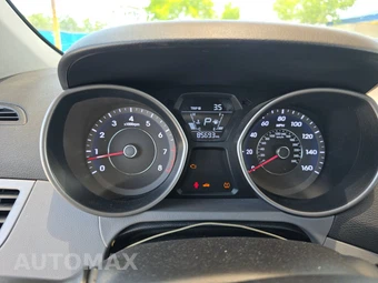 2016 Hyundai Elantra SE Sedan – miniatura 12