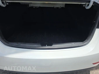 2016 Hyundai Elantra SE Sedan – miniatura 16