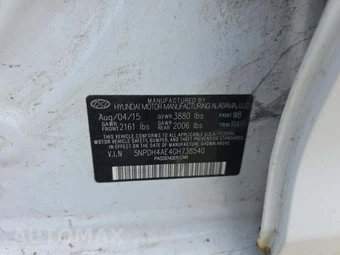 2016 Hyundai Elantra SE Sedan – miniatura 2