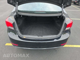 2016 Hyundai Elantra SE Sedan – miniatura 11