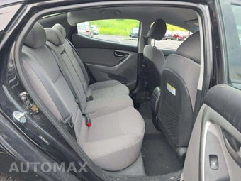 2016 Hyundai Elantra SE Sedan – miniatura 13