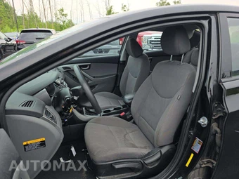 2016 Hyundai Elantra SE Sedan – miniatura 3
