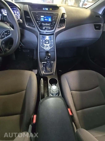 2016 Hyundai Elantra SE Sedan - miniatura 10