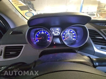 2016 Hyundai Elantra SE Sedan - miniatura 9