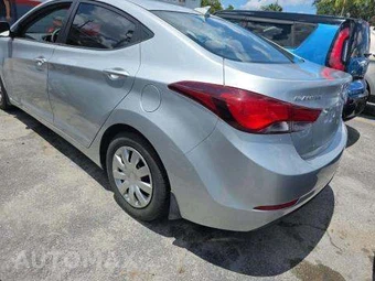 2016 Hyundai Elantra SE Sedan – miniatura 23