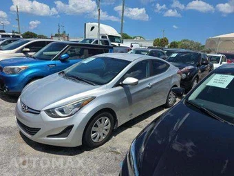 2016 Hyundai Elantra SE Sedan – miniatura 35