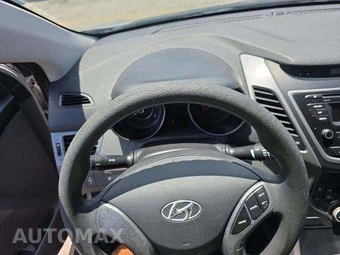 2016 Hyundai Elantra SE Sedan – miniatura 36