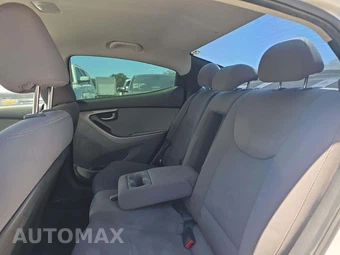 2016 Hyundai Elantra SE Sedan - miniatura 10