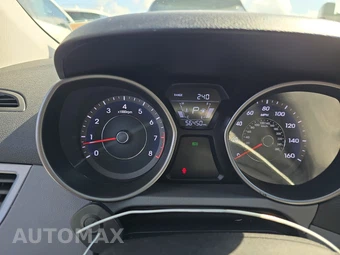 2016 Hyundai Elantra SE Sedan – miniatura 12