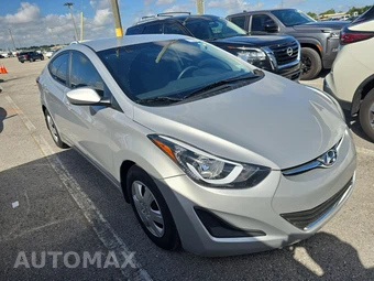 2016 Hyundai Elantra SE Sedan – miniatura 3