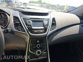 2016 Hyundai Elantra SE Sedan – miniatura 11
