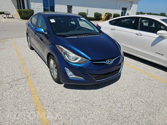 2016 Hyundai Elantra SE Sedan – miniatura 3