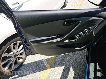 2016 Hyundai Elantra SE Sedan – miniatura 9