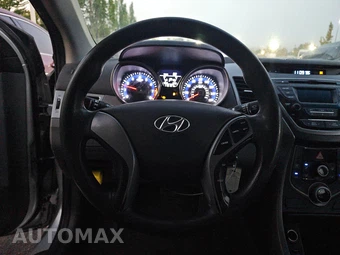 2016 Hyundai Elantra SE Sedan - miniatura 16