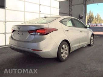 2016 Hyundai Elantra SE Sedan - miniatura 5