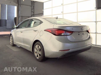 2016 Hyundai Elantra SE Sedan - miniatura 8