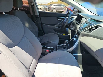 2016 Hyundai Elantra SE Sedan - miniatura 8
