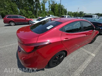 2016 Hyundai Elantra SE Sedan - miniatura 4