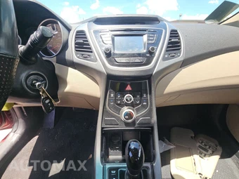 2016 Hyundai Elantra SE Sedan - miniatura 11