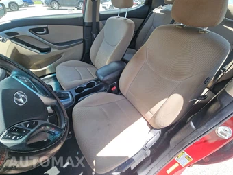 2016 Hyundai Elantra SE Sedan - miniatura 7