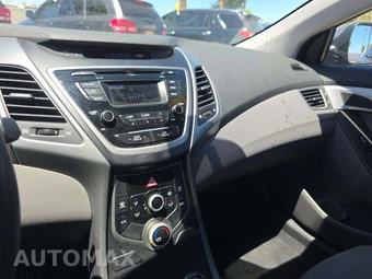2016 Hyundai Elantra SE Sedan - miniatura 10
