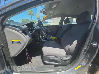2016 Hyundai Elantra SE Sedan - miniatura 6